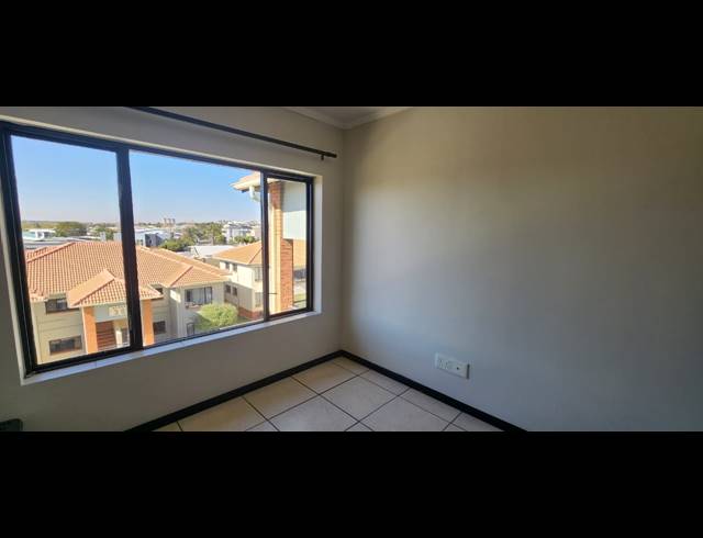 2 BEDROOM APARTMENT FOR SALE IN GREENSTONE HILL